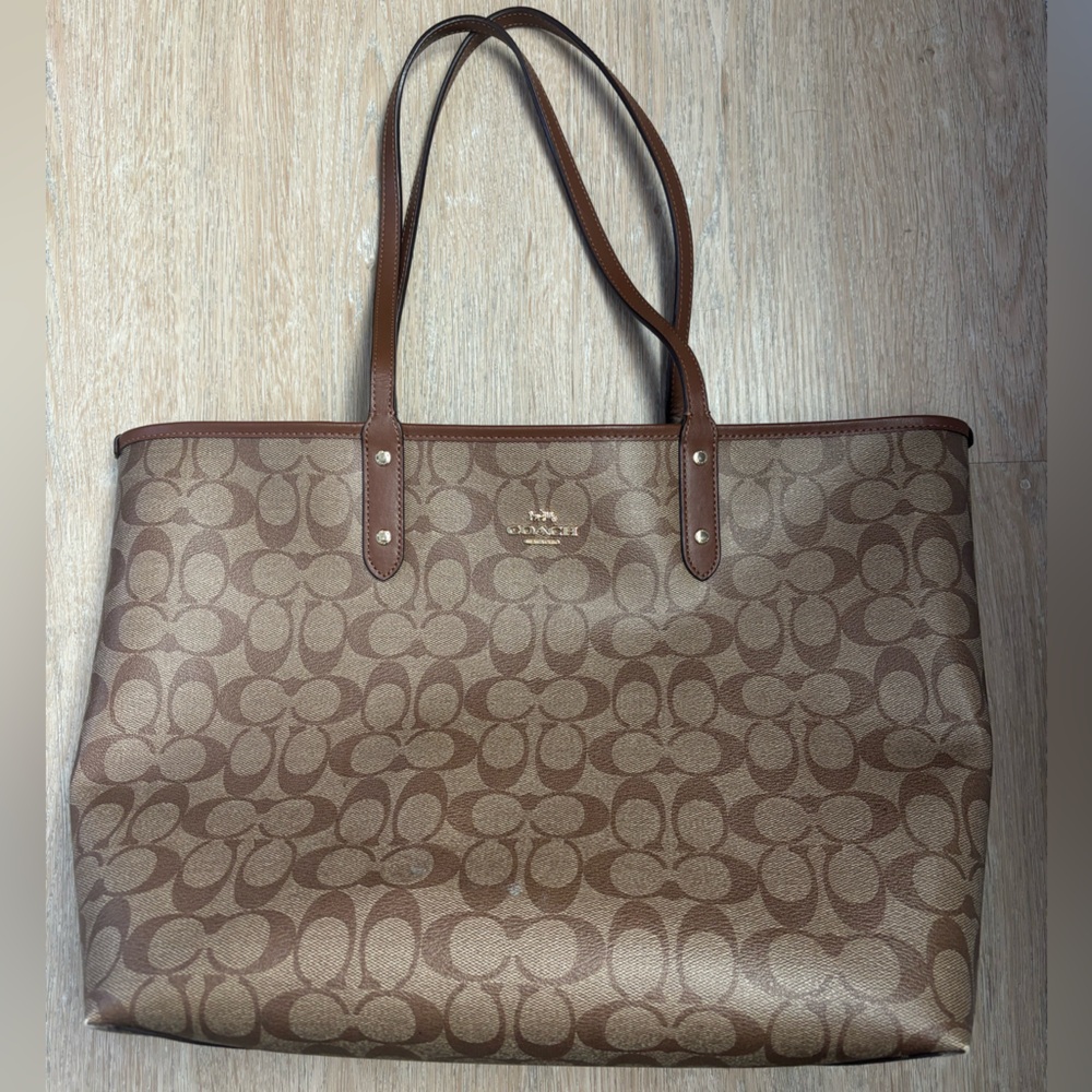 Coach city tote bag